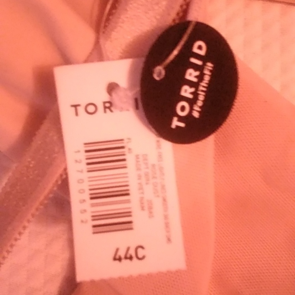 Torrid Bra 44C - Picture 4 of 7